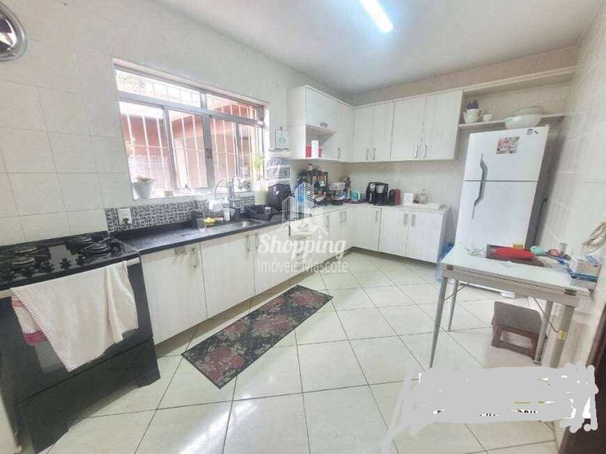 Casa à venda com 2 quartos, 180m² - Foto 8