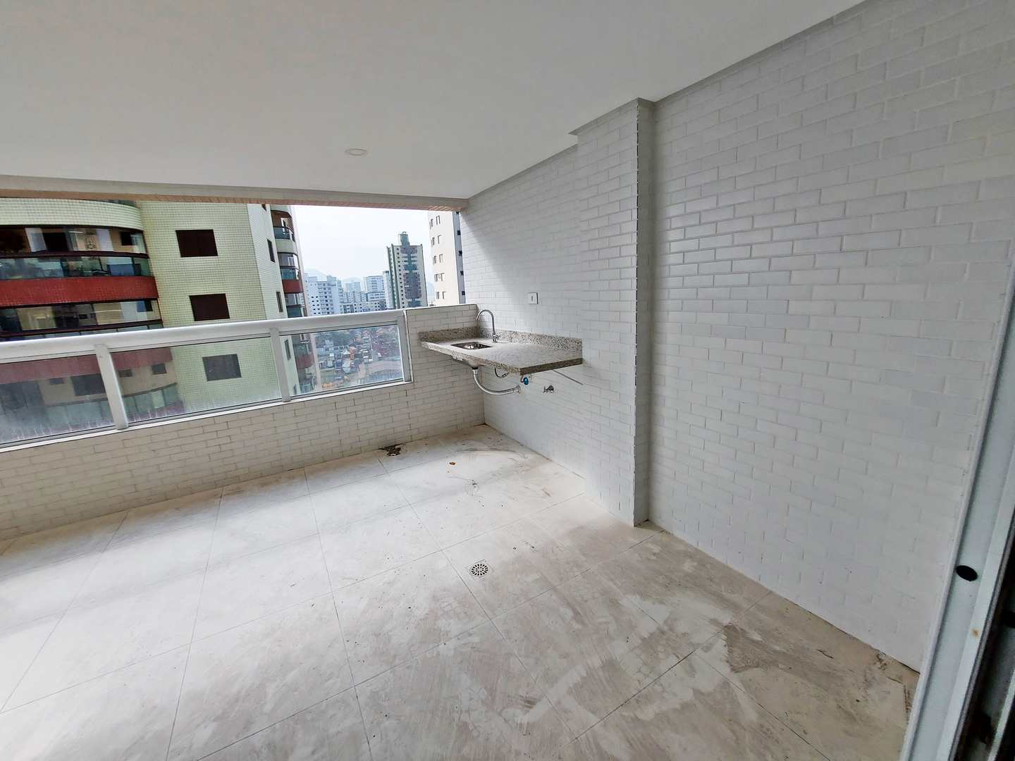 Apartamento à venda com 2 quartos, 107m² - Foto 9