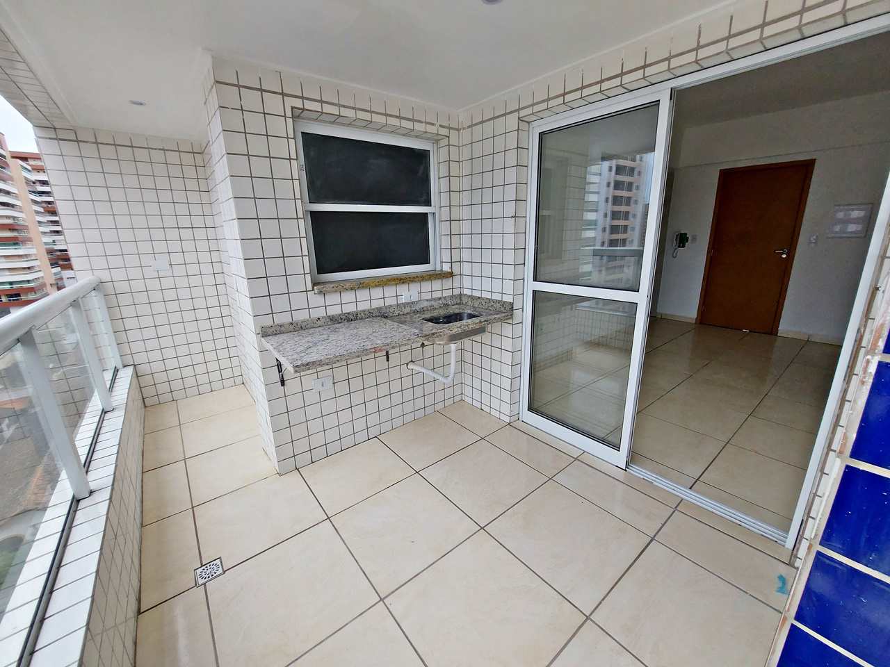 Apartamento à venda com 2 quartos, 70m² - Foto 6