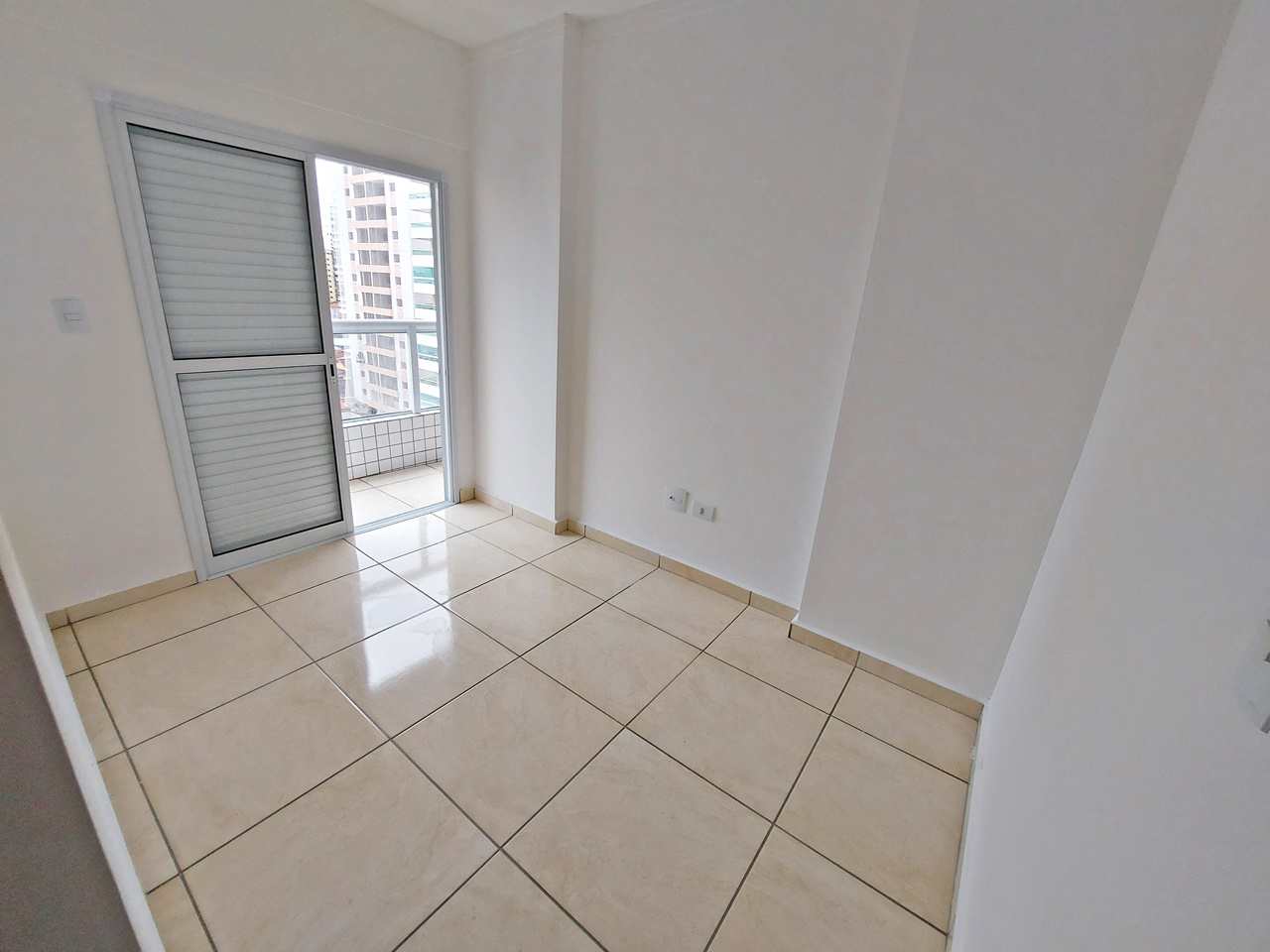 Apartamento à venda com 2 quartos, 70m² - Foto 16