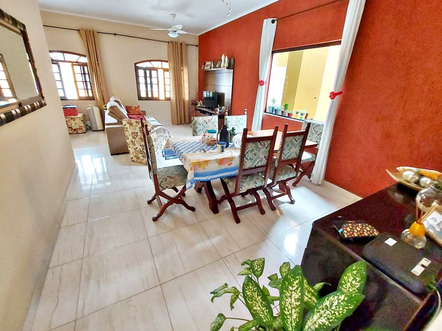 Casa à venda com 3 quartos, 100m² - Foto 5