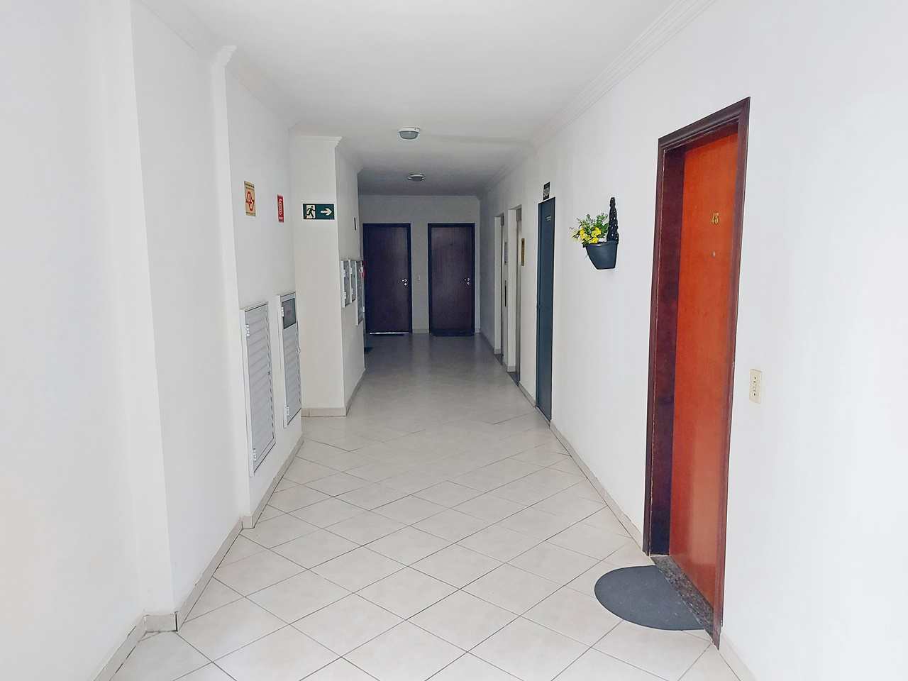 Apartamento à venda com 2 quartos, 65m² - Foto 12