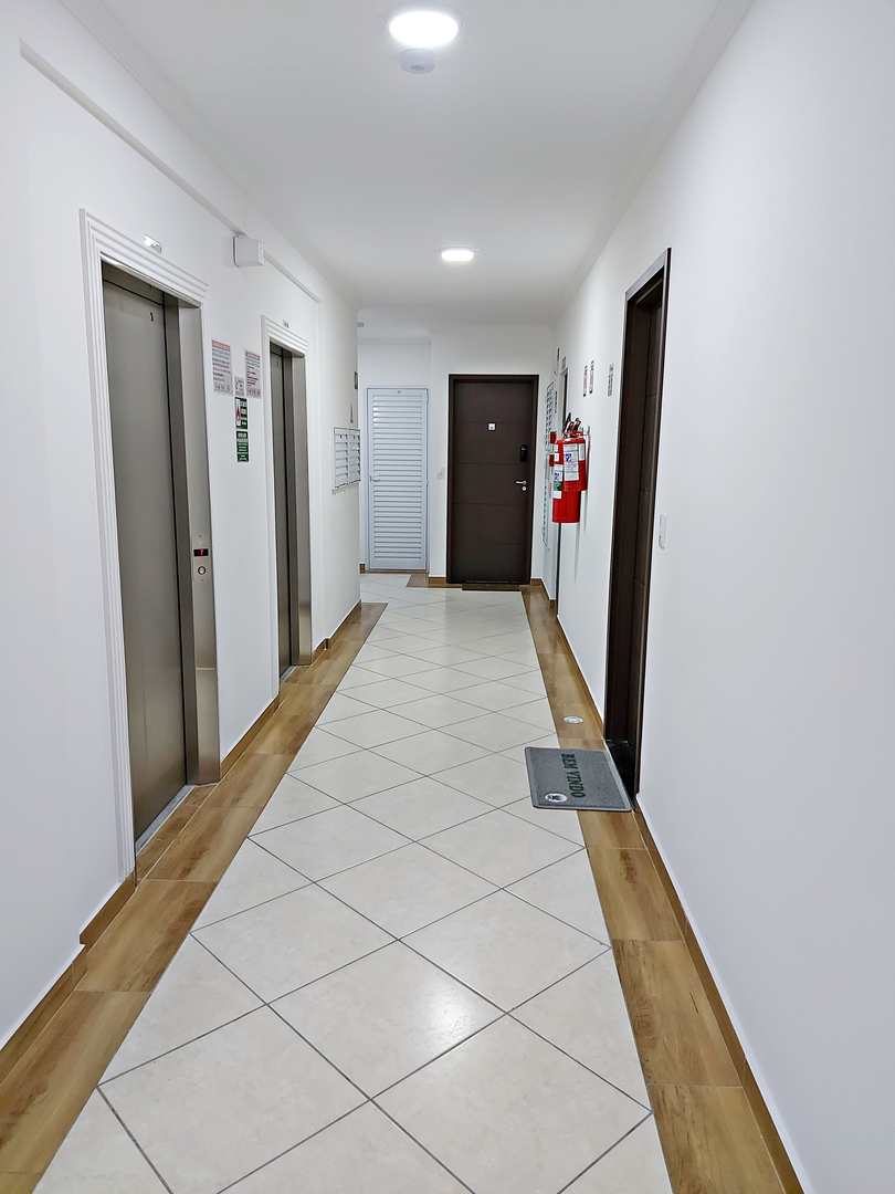 Apartamento à venda com 2 quartos, 70m² - Foto 9