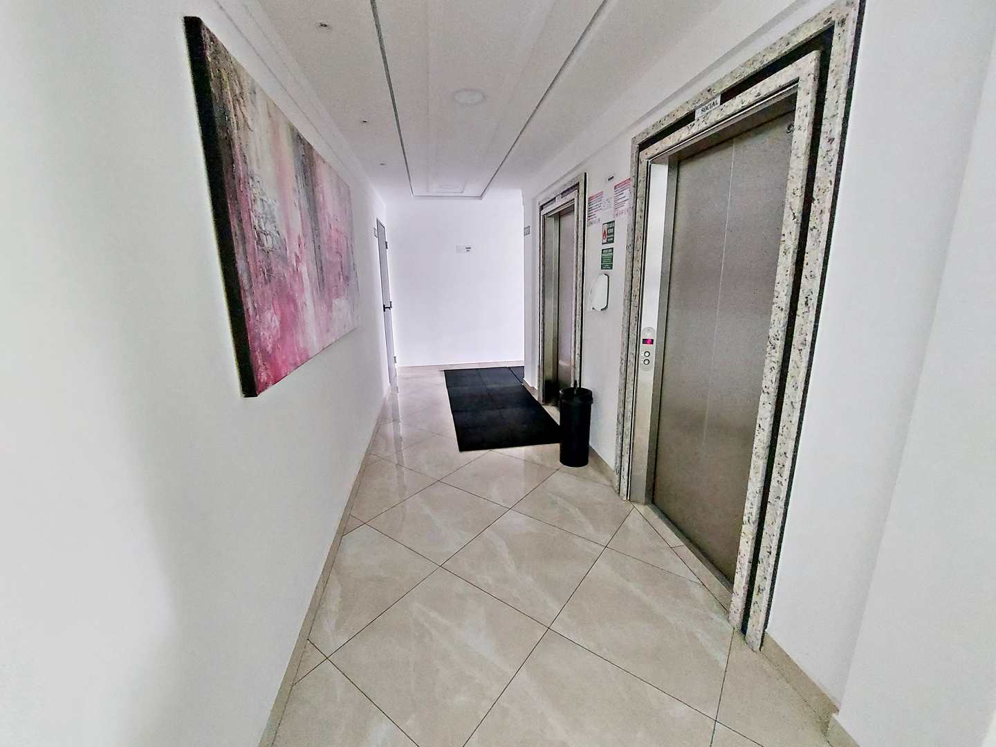 Apartamento à venda com 2 quartos, 70m² - Foto 8