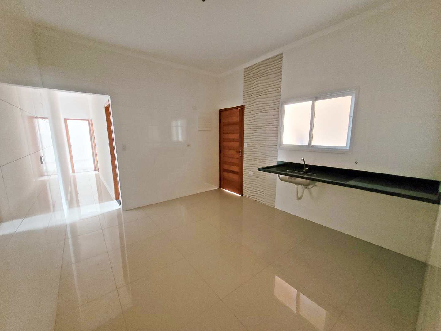 Casa à venda com 2 quartos, 70m² - Foto 7