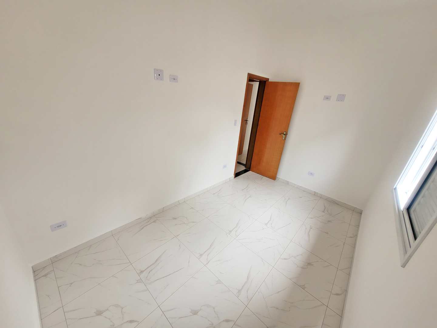 Casa à venda com 2 quartos, 70m² - Foto 12