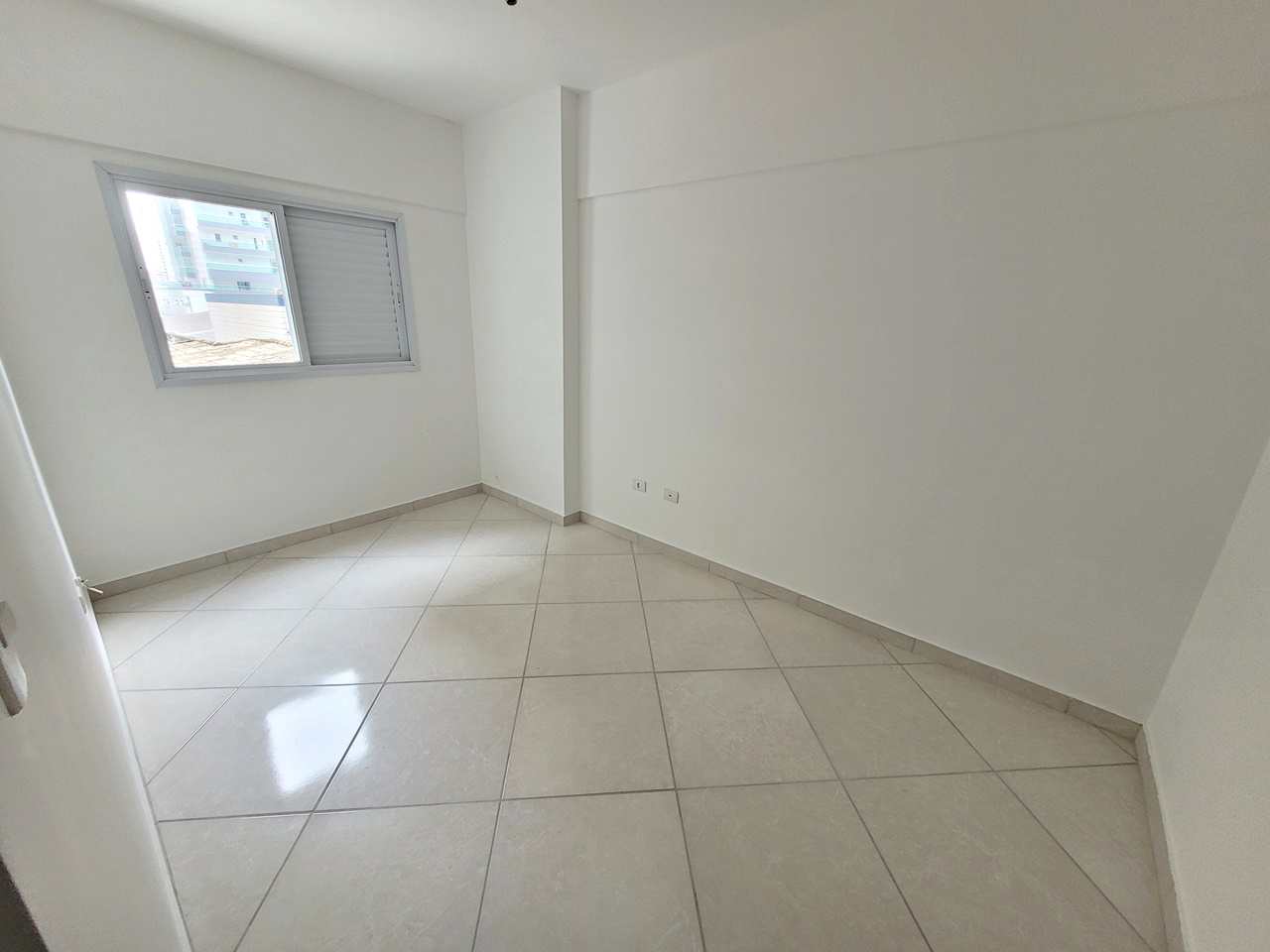 Apartamento à venda com 2 quartos, 65m² - Foto 13