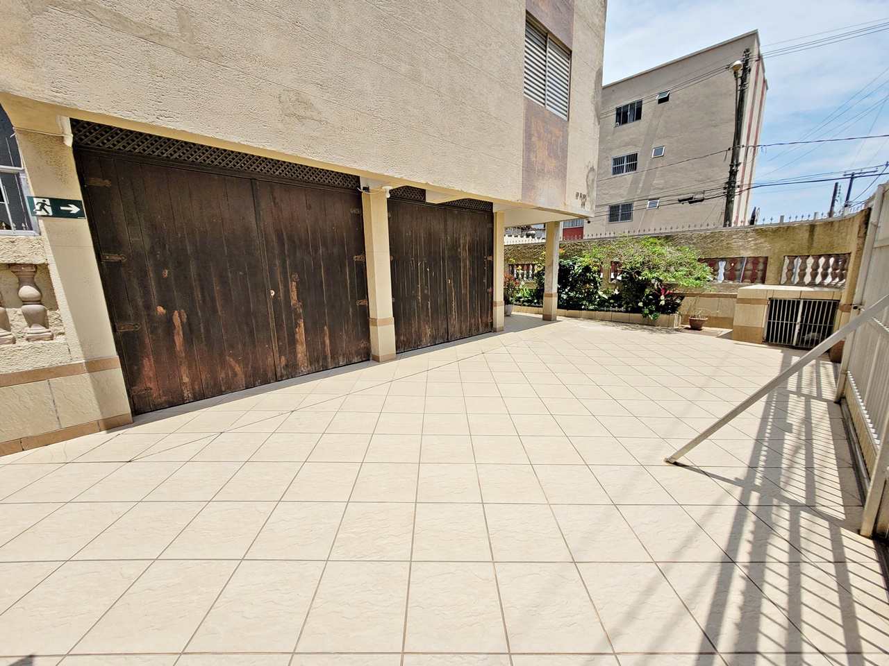 Apartamento à venda com 2 quartos, 70m² - Foto 25