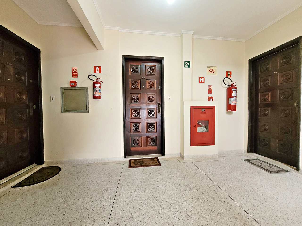 Apartamento à venda com 1 quarto, 48m² - Foto 3