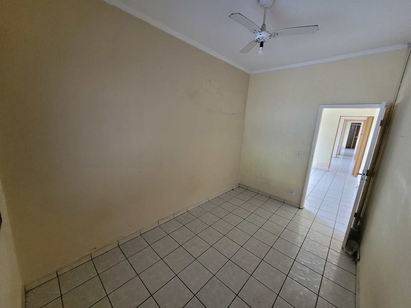 Casa à venda com 2 quartos, 70m² - Foto 12