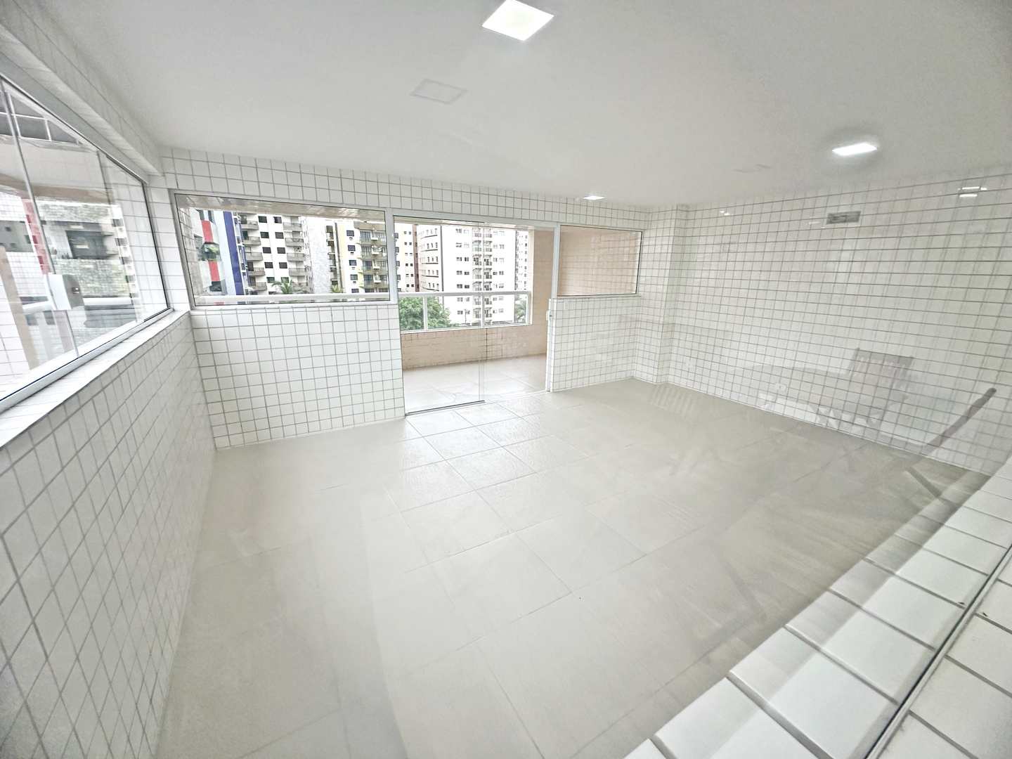 Apartamento à venda com 2 quartos, 96m² - Foto 44