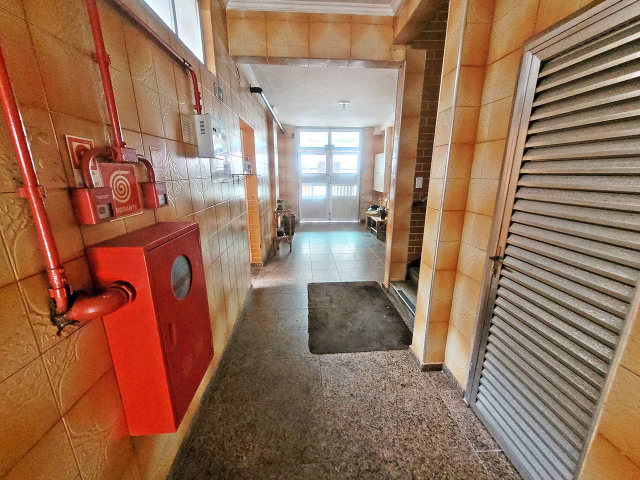 Apartamento à venda com 1 quarto, 45m² - Foto 5