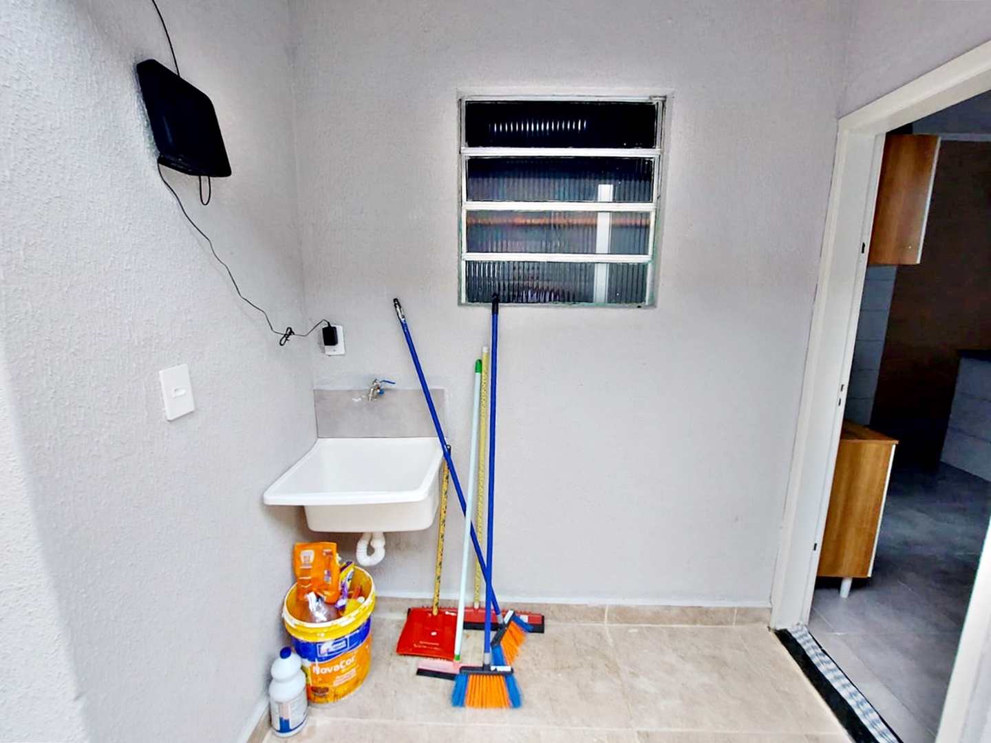 Casa à venda com 3 quartos, 70m² - Foto 11