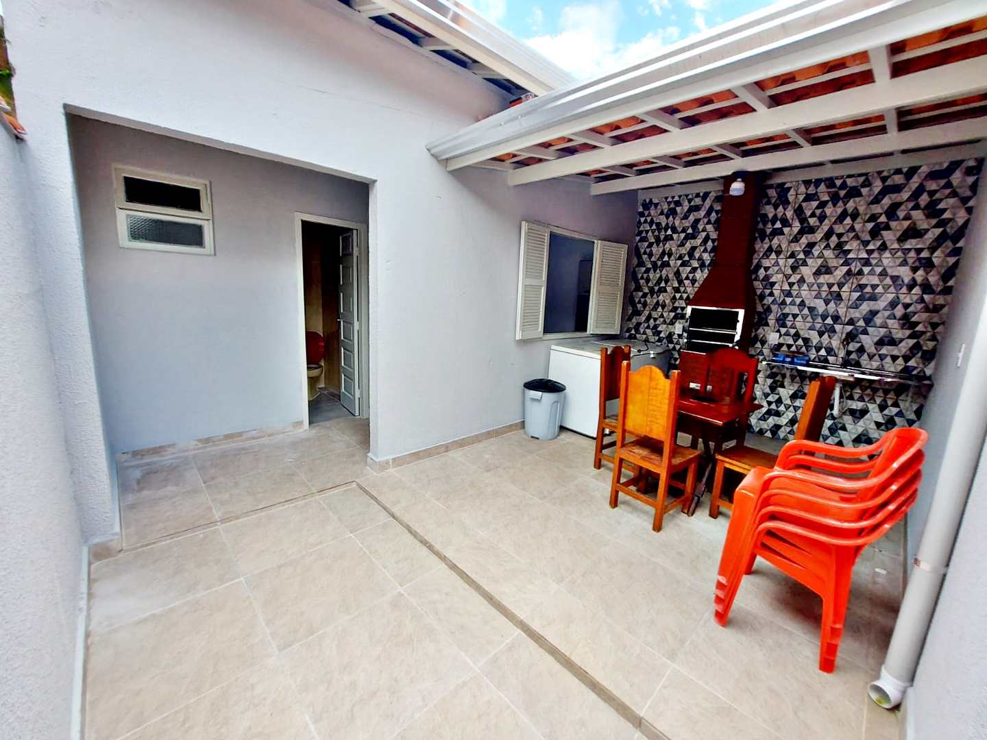 Casa à venda com 3 quartos, 70m² - Foto 14