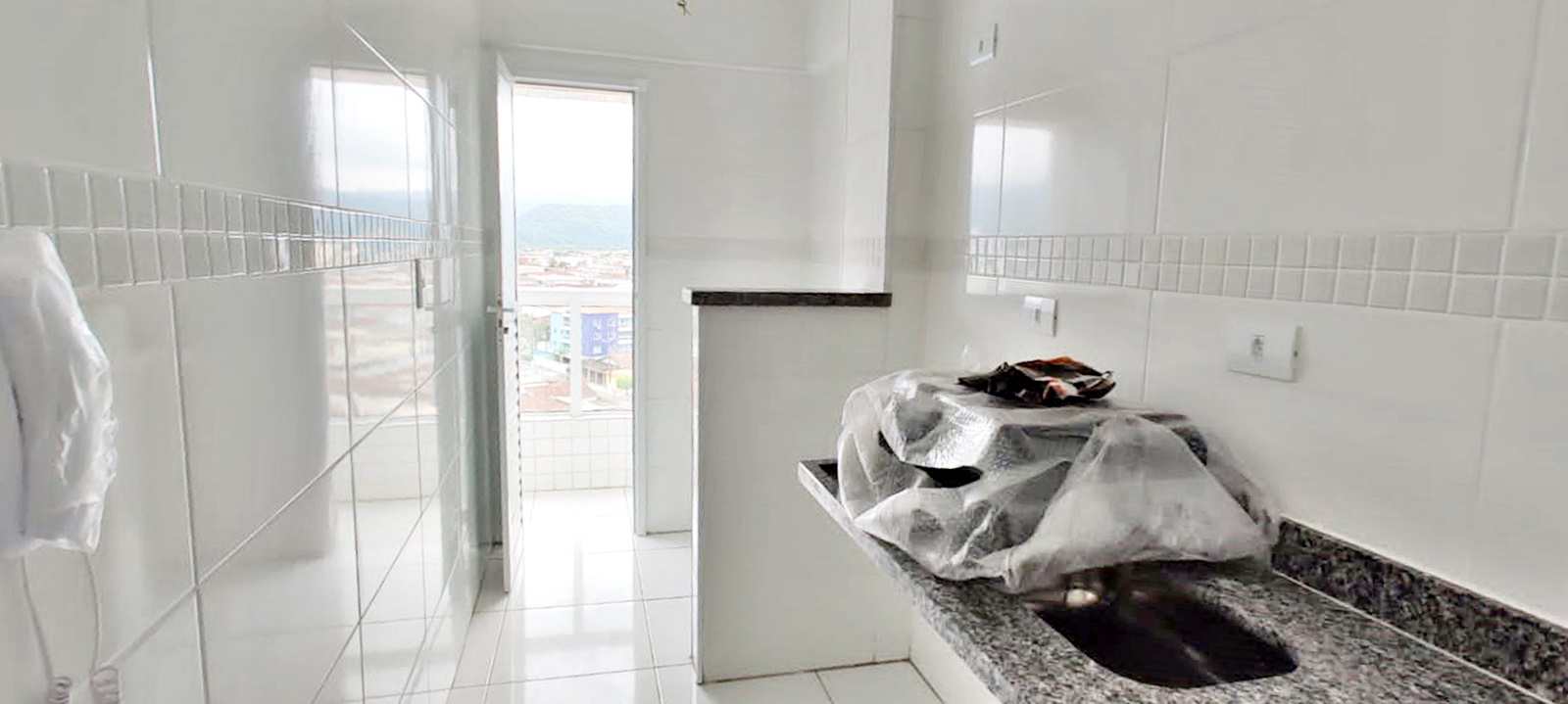 Apartamento à venda com 2 quartos, 76m² - Foto 11