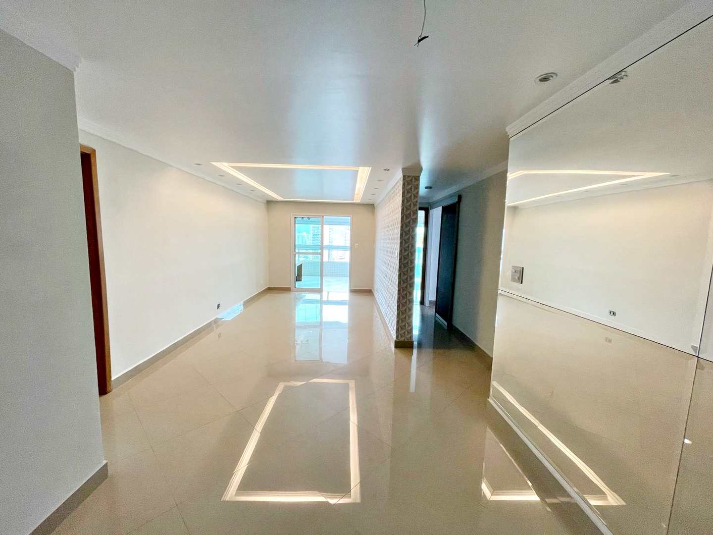 Apartamento à venda com 4 quartos, 164m² - Foto 3