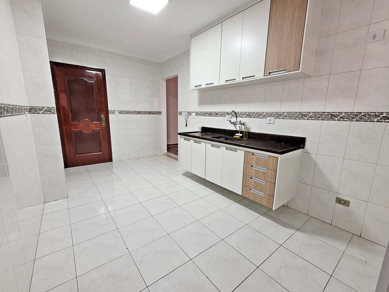 Apartamento à venda com 2 quartos, 96m² - Foto 11