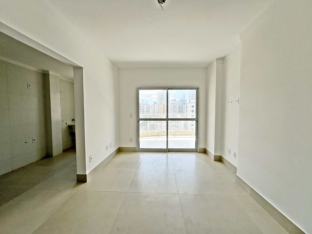 Apartamento à venda com 3 quartos, 109m² - Foto 4