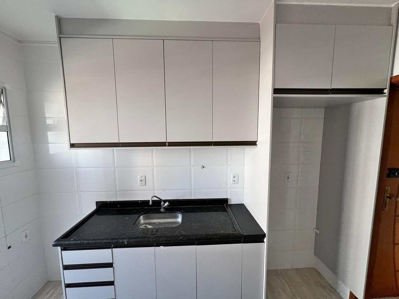 Apartamento à venda com 2 quartos, 70m² - Foto 11