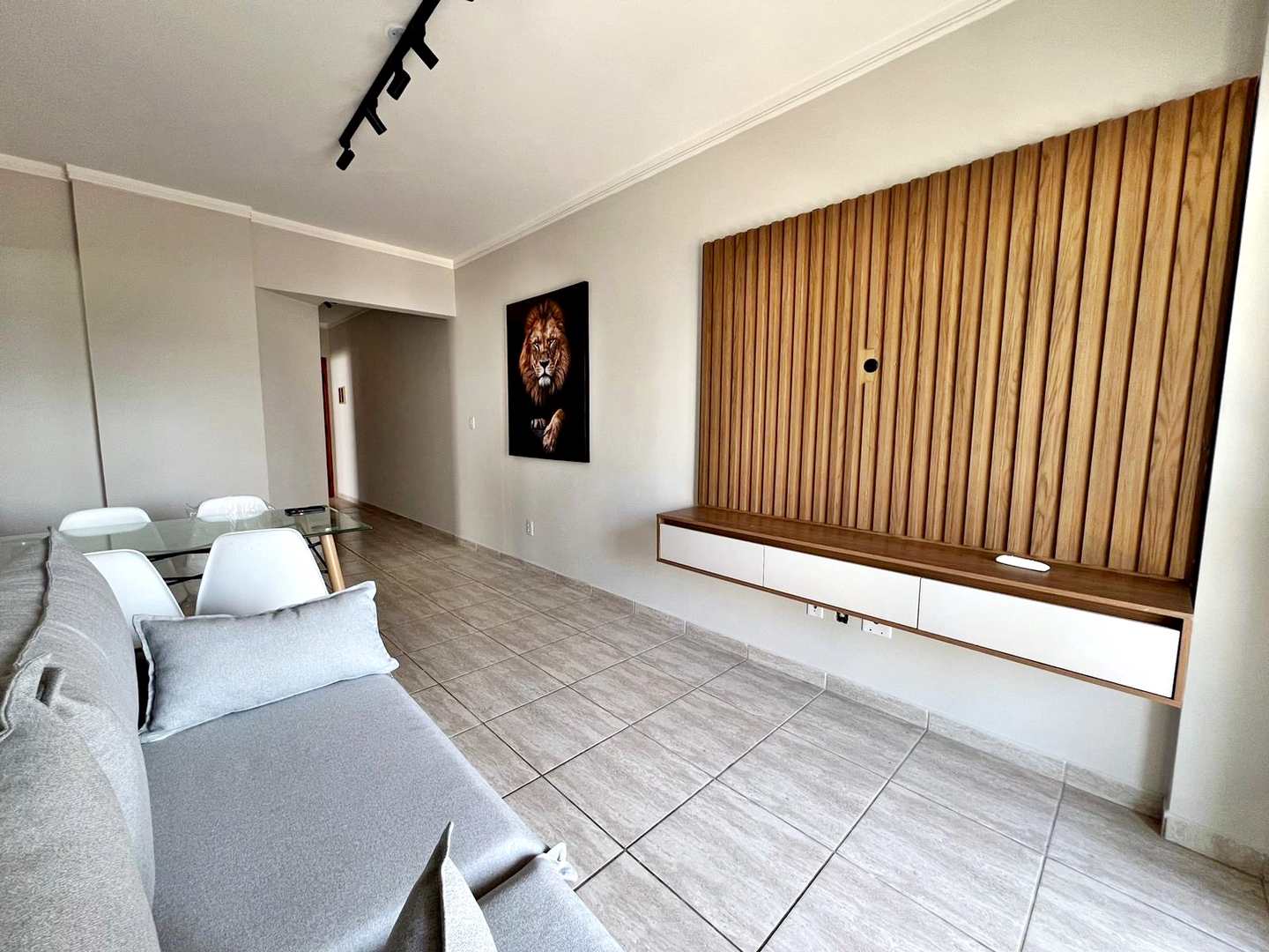 Apartamento à venda com 2 quartos, 70m² - Foto 6