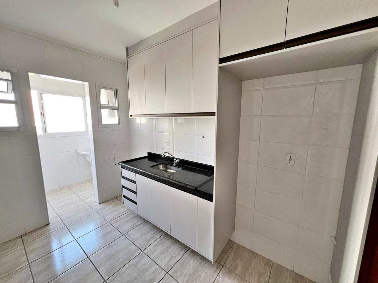 Apartamento à venda com 2 quartos, 70m² - Foto 10