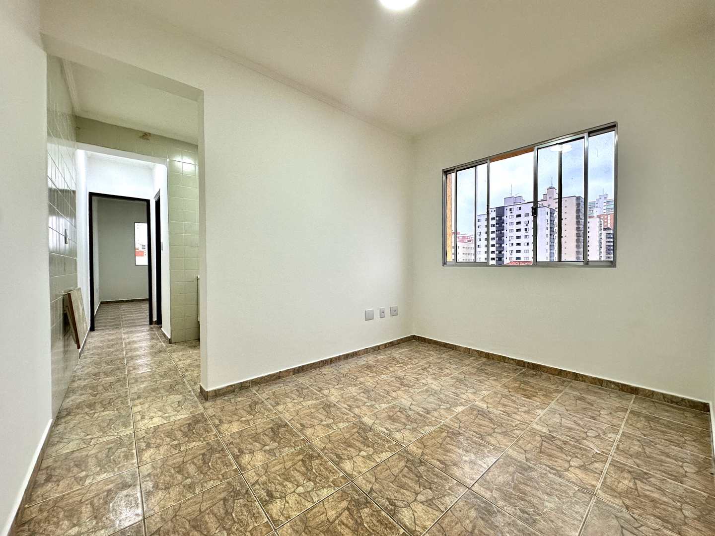 Apartamento à venda com 1 quarto, 35m² - Foto 2