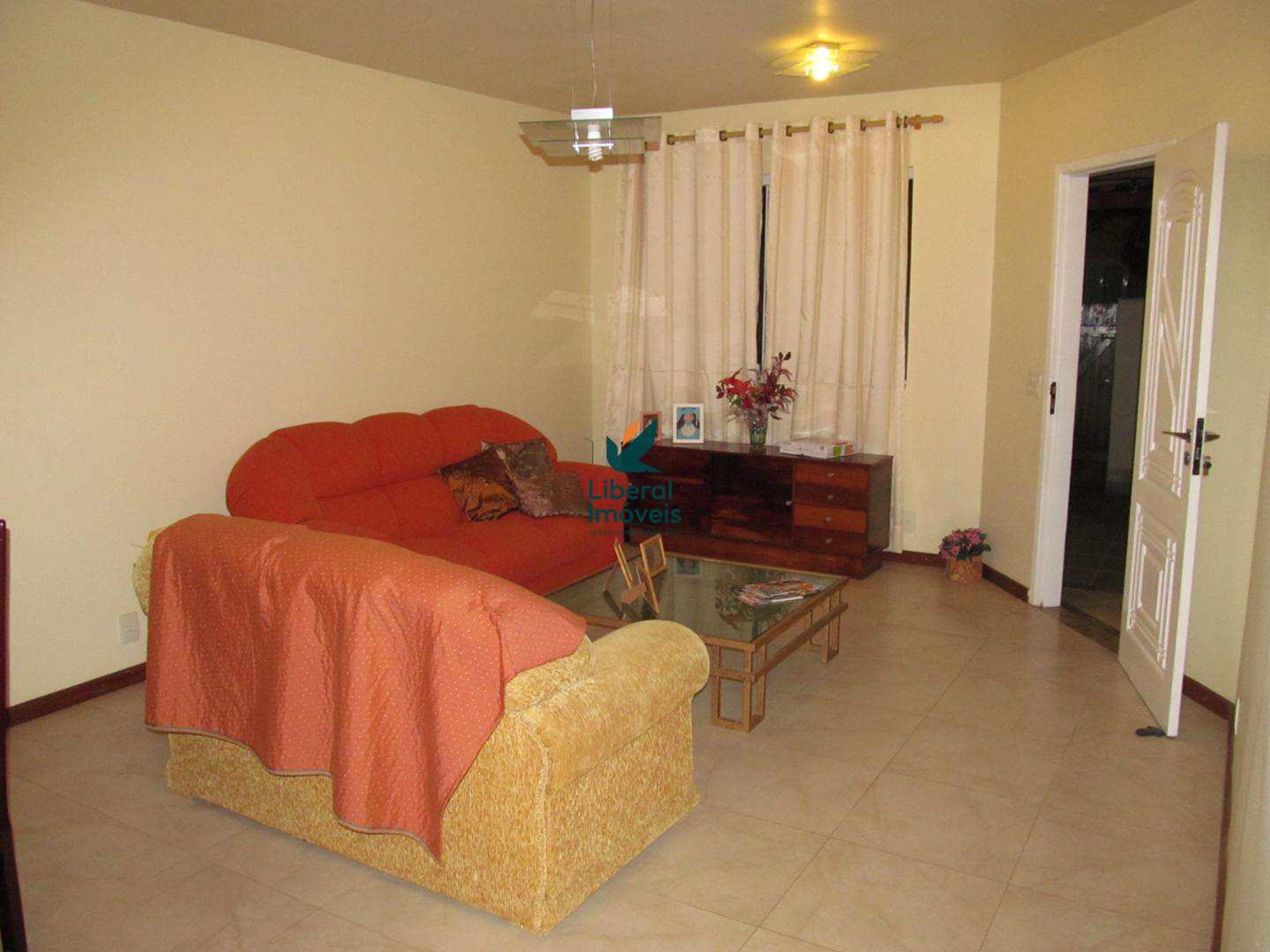 Casa de Condomínio à venda com 3 quartos, 100m² - Foto 1