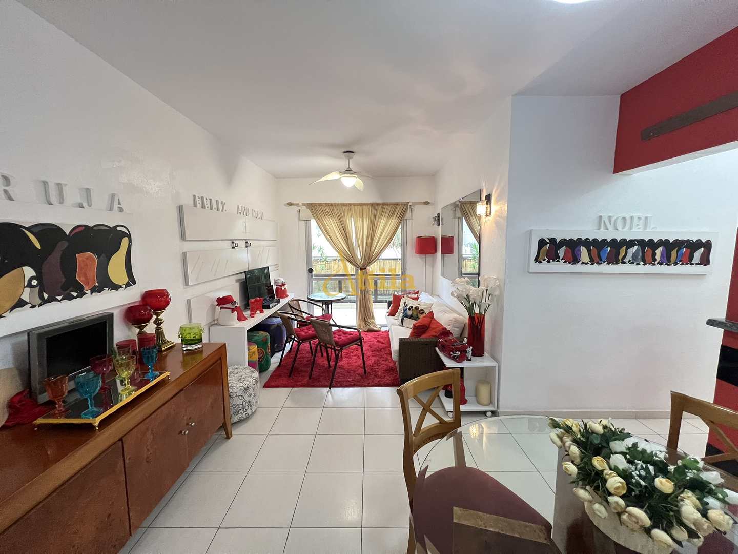 Apto decorado, (lado praia), 2 dorms., 1 vaga, Enseada