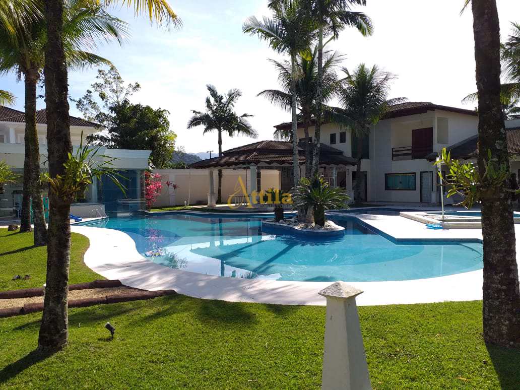 Casa Jd. Acapulco, 8 suítes, campo de futebol, lazer