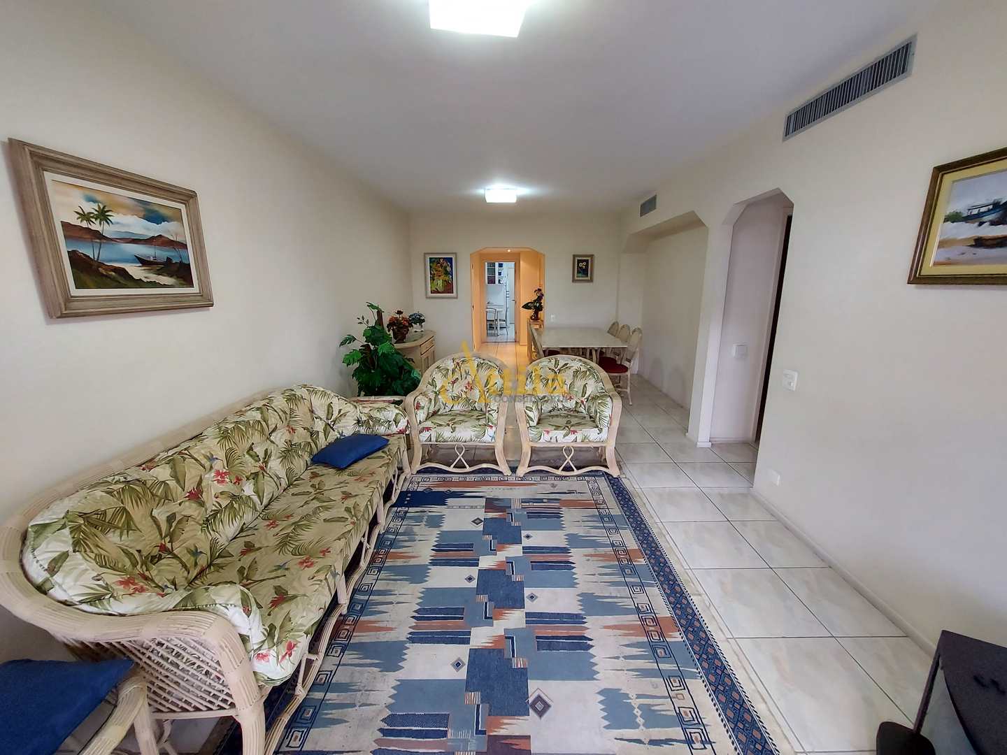 Apto 4 dorms., área de lazer, 2 vagas, Enseada