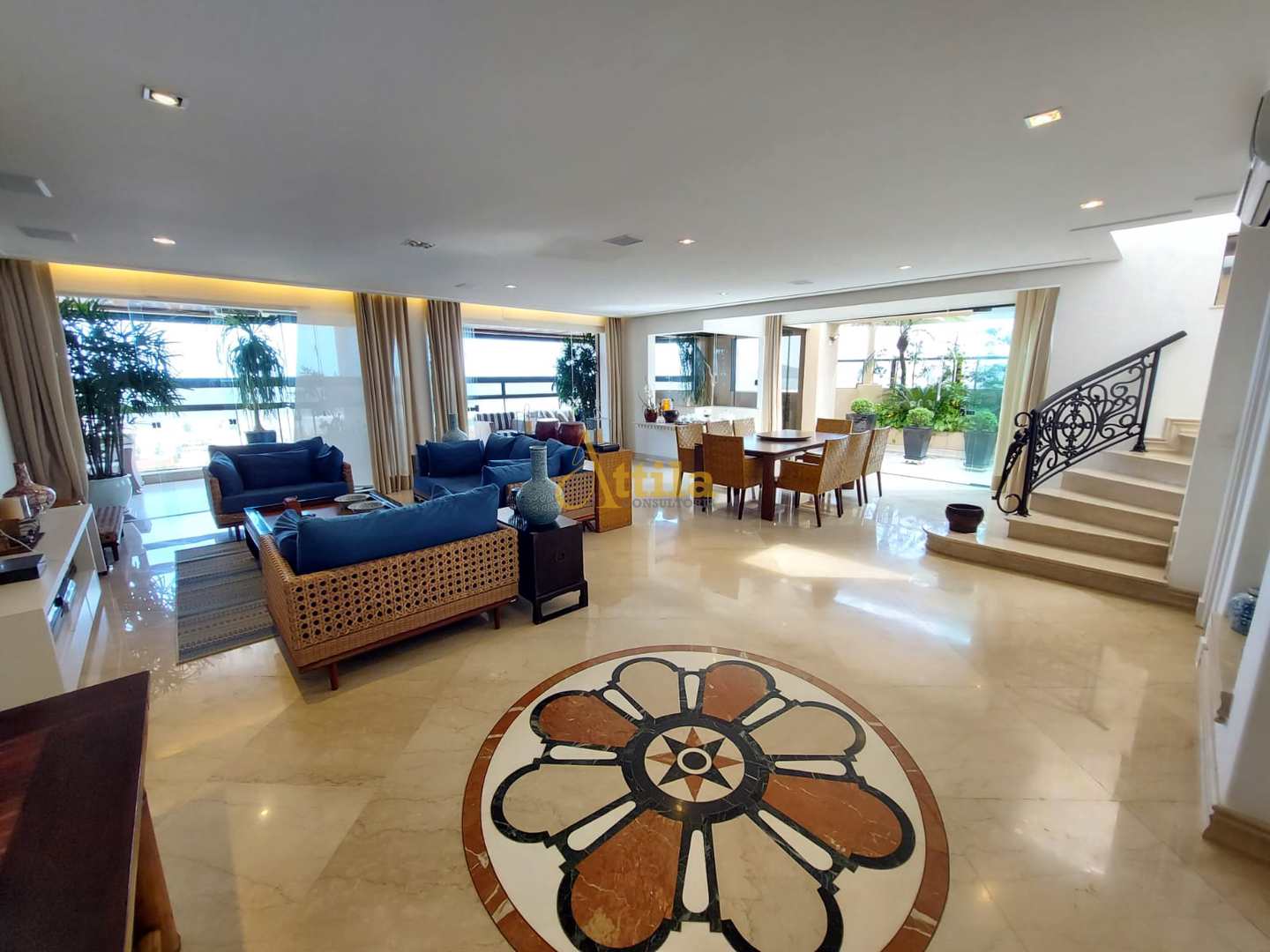 Cobertura vista para o mar, 5 dorms., 4 vagas, Enseada
