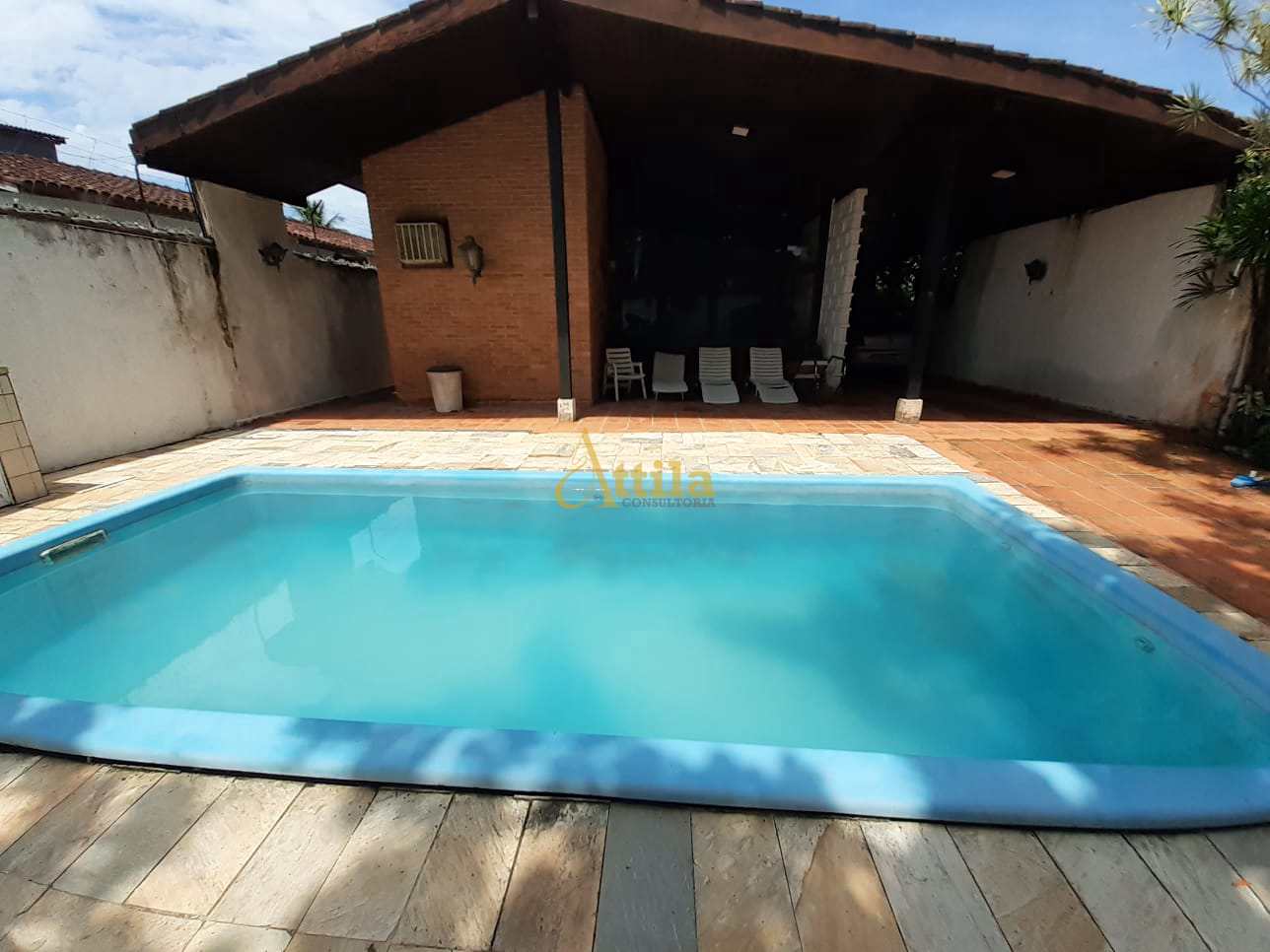 Casa térrea 200mts praia, 4 dorms., + edícula, piscina