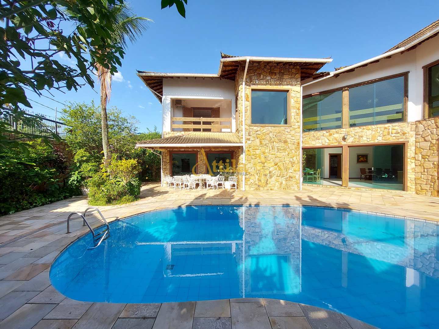 Casa 100mts praia, 6 suítes, 968m² terreno