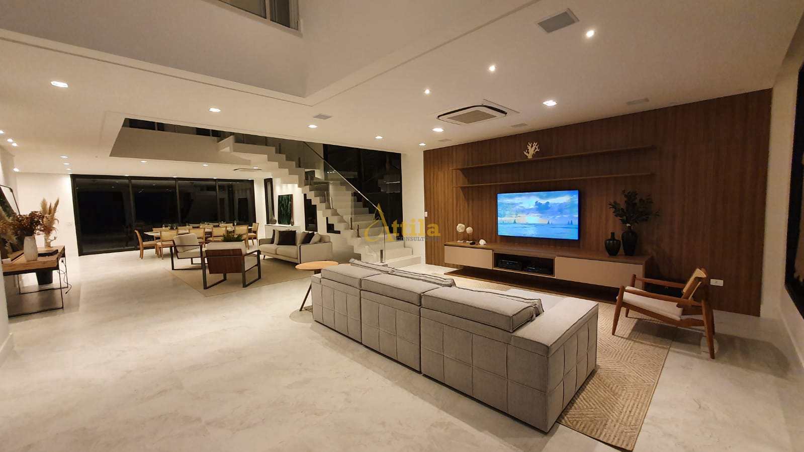Casa de alto padrão com 5 suítes - Módulo 17