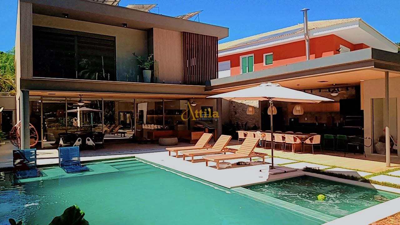 Casa de alto padrão com 5 suítes - Módulo 19