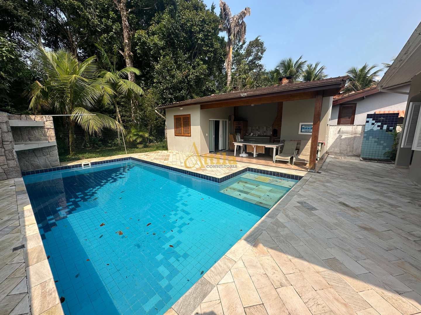 Casa de alto padrão com 3 dormitórios - Módulo 30 - Riviera