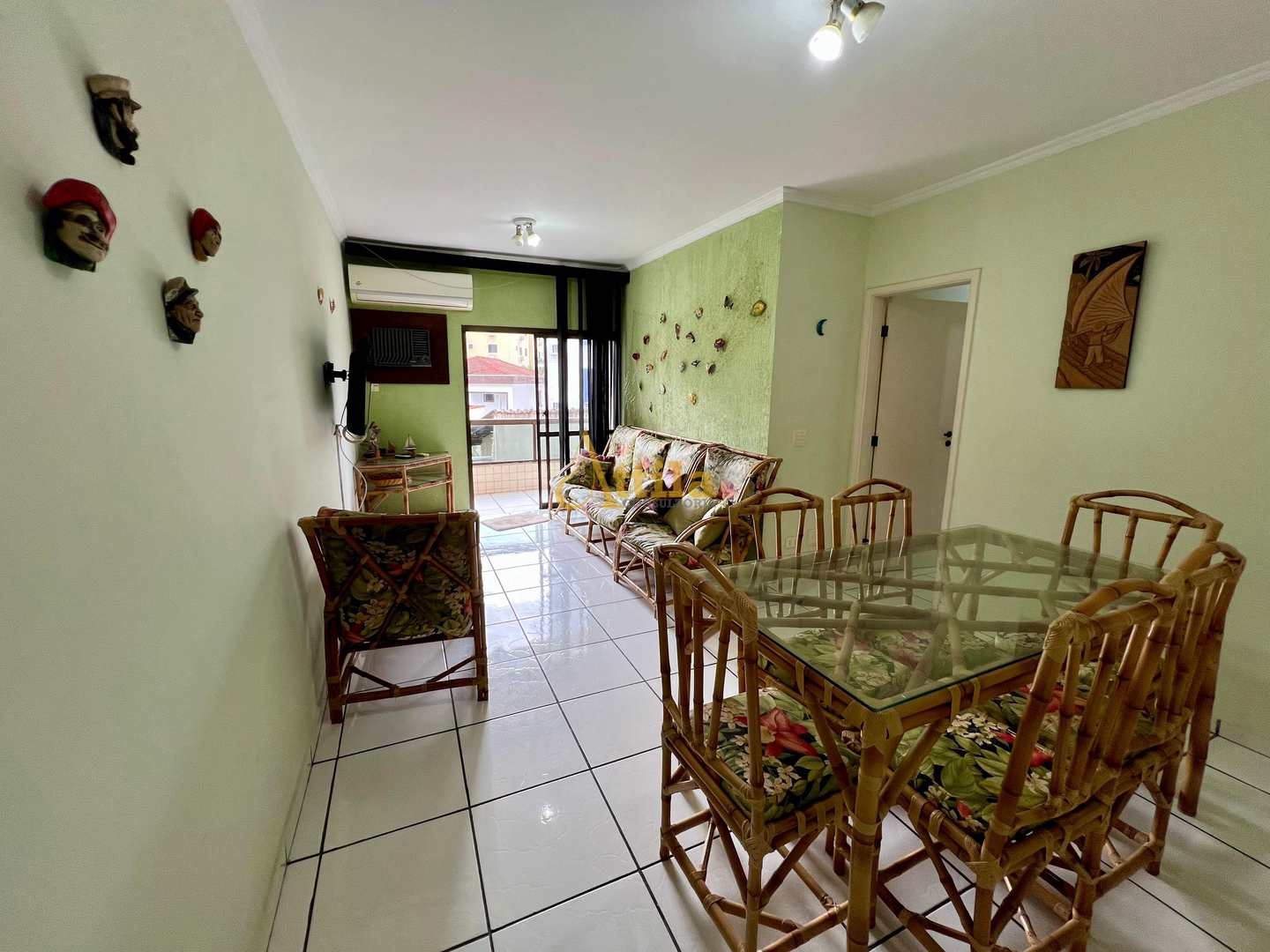 Apto 3 dorms., sacada, lazer, 1 vaga, Enseada