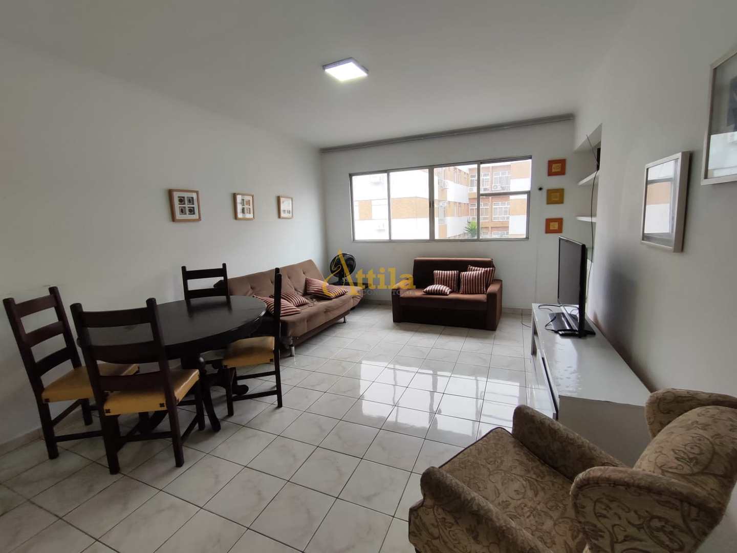 Apto 300mts da praia Enseada, 4 dorms., 1 vaga, churrasqueira