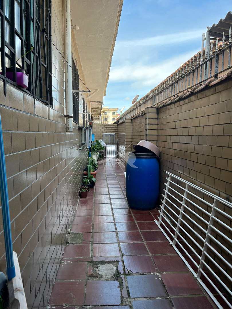 Casa à venda com 3 quartos, 120m² - Foto 16