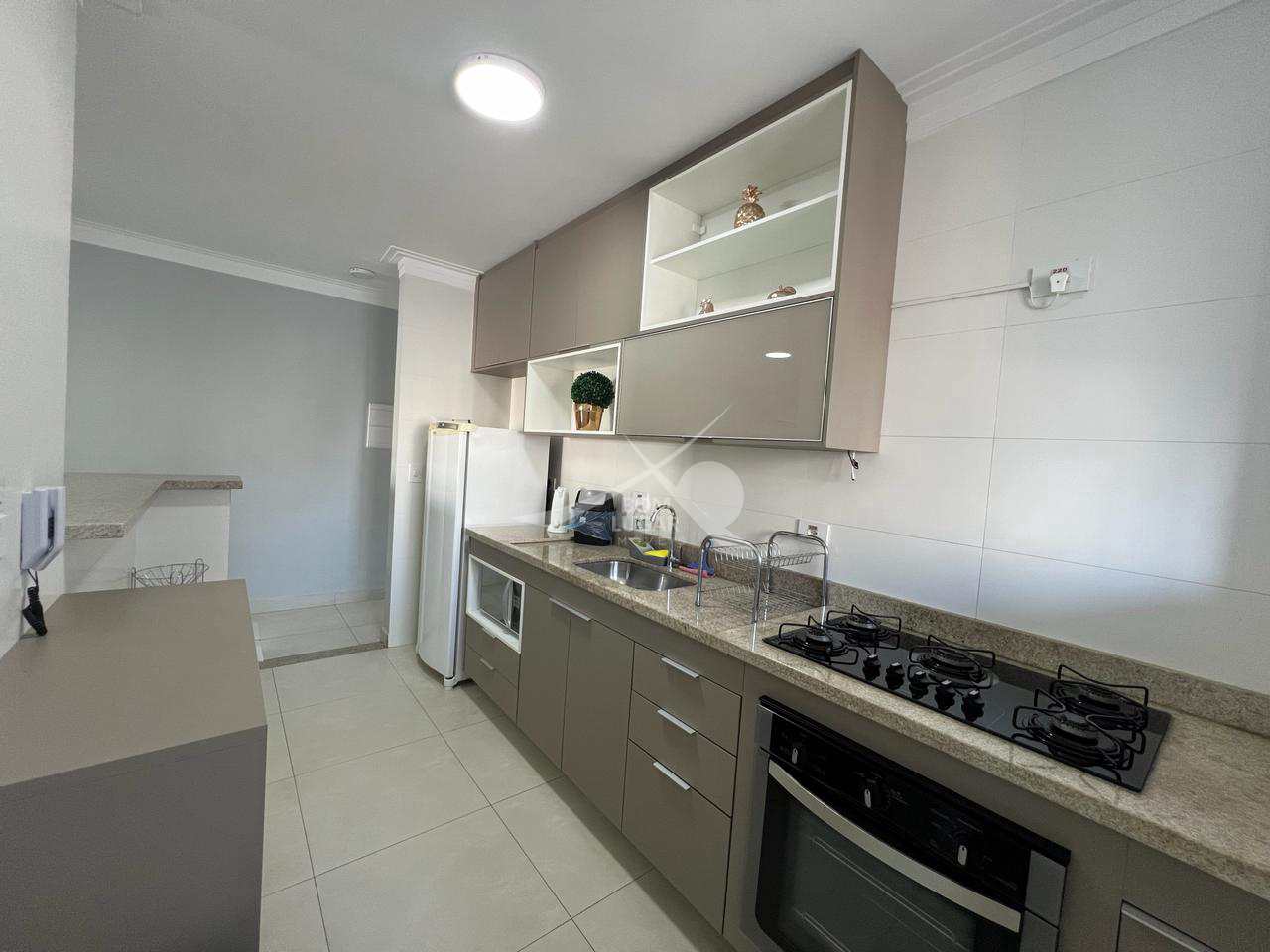 Apartamento à venda com 2 quartos, 75m² - Foto 10