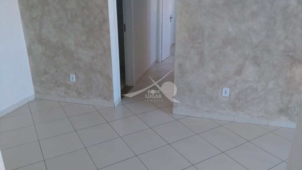 Apartamento à venda com 2 quartos, 61m² - Foto 8