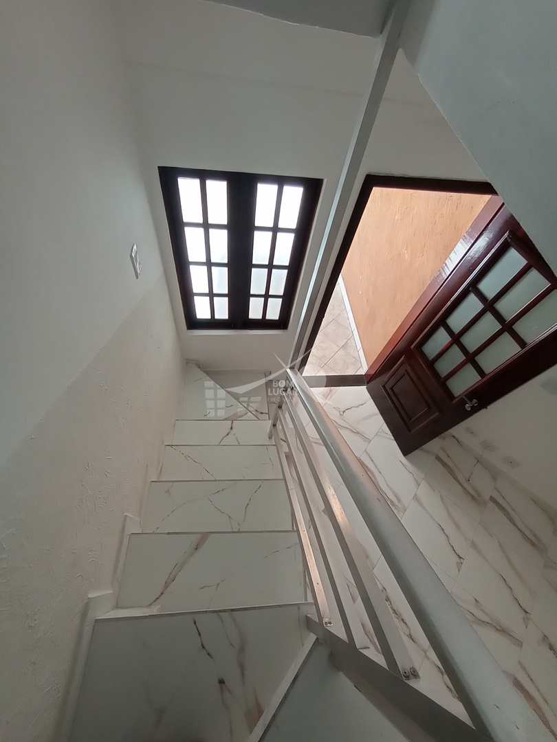 Sobrado à venda com 2 quartos, 60m² - Foto 9