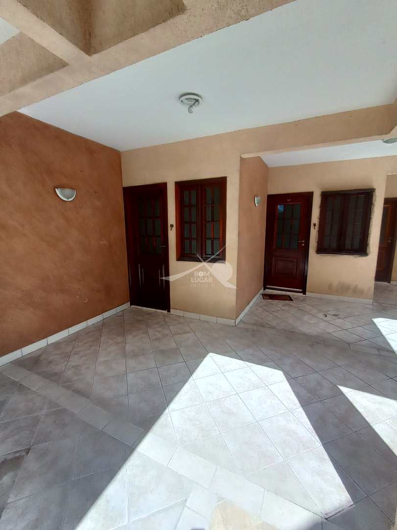 Sobrado à venda com 2 quartos, 60m² - Foto 3