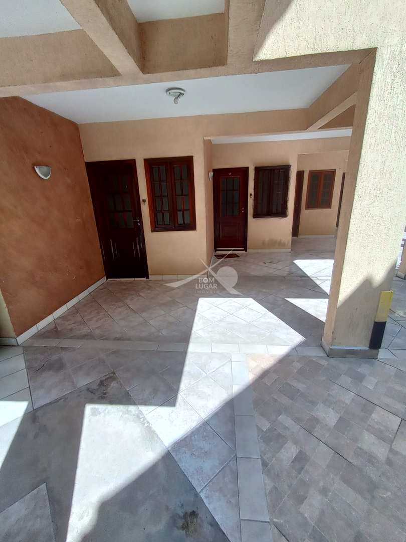 Sobrado à venda com 2 quartos, 60m² - Foto 2