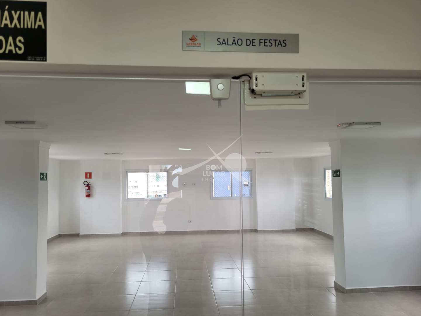 Apartamento à venda com 2 quartos, 57m² - Foto 29