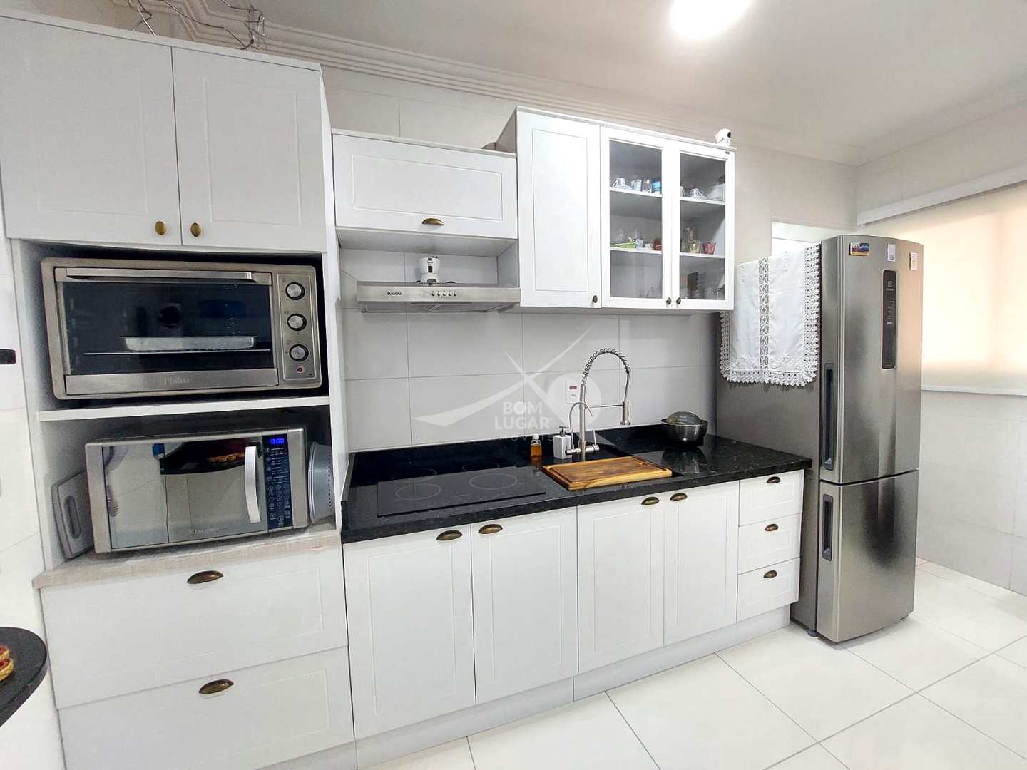 Apartamento à venda com 2 quartos, 74m² - Foto 3