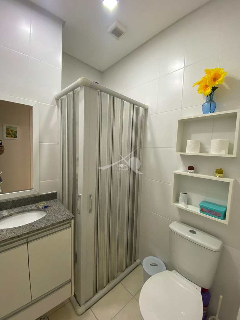 Apartamento à venda com 2 quartos, 62m² - Foto 12