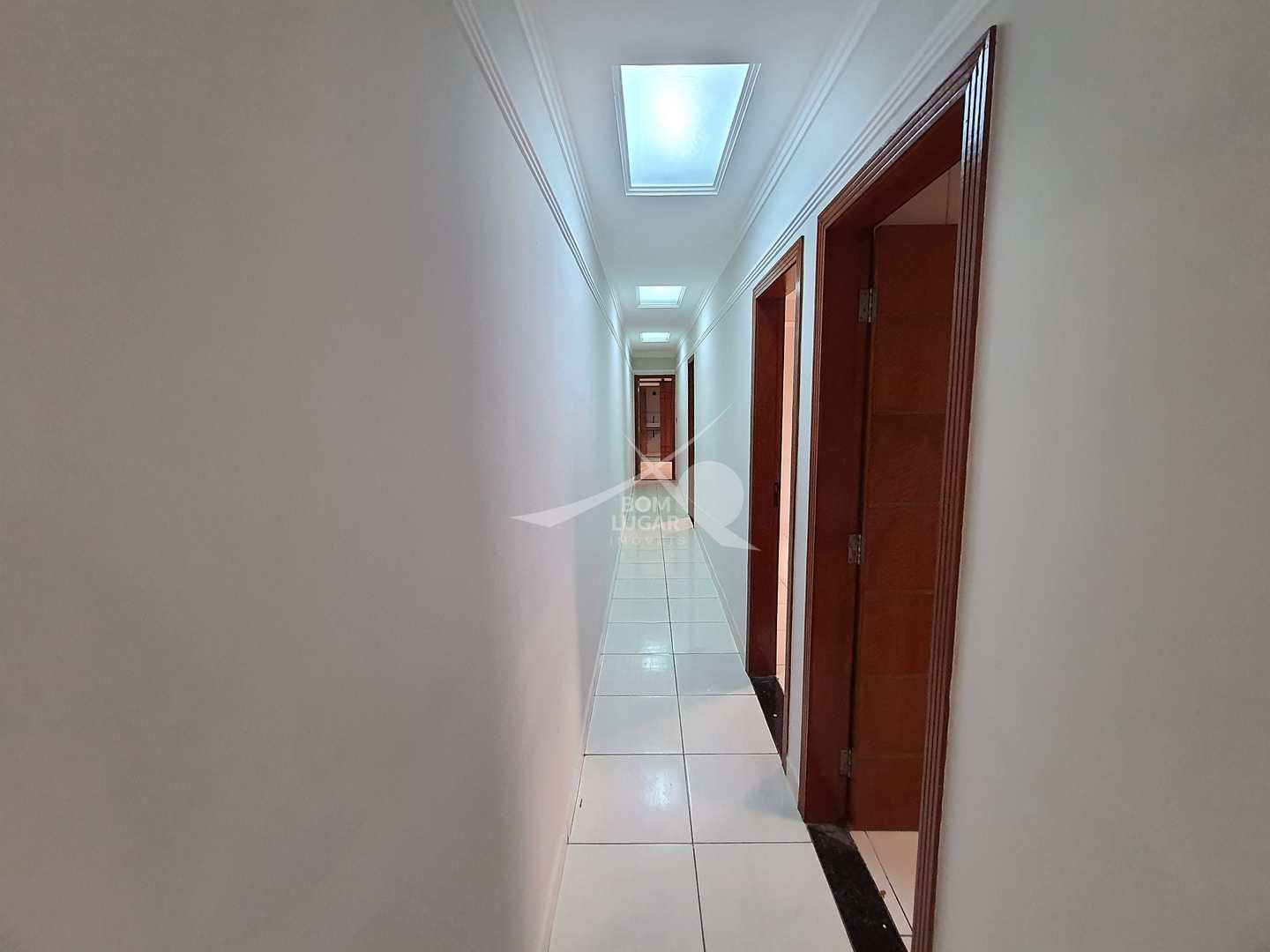 Casa à venda com 3 quartos, 123m² - Foto 11