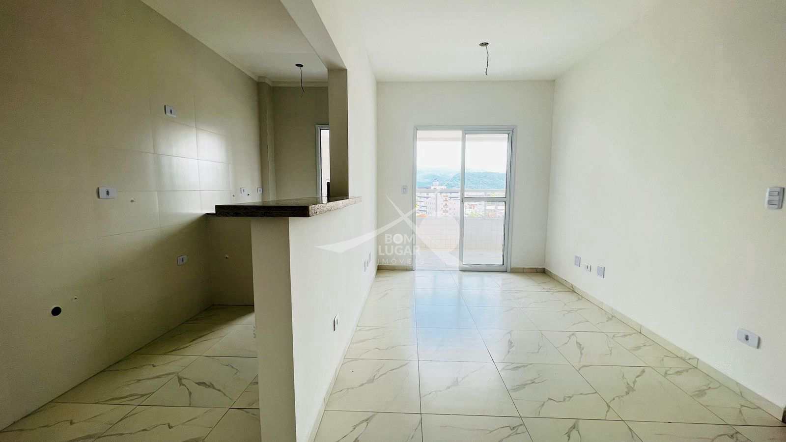 Apartamento à venda com 2 quartos, 67m² - Foto 2