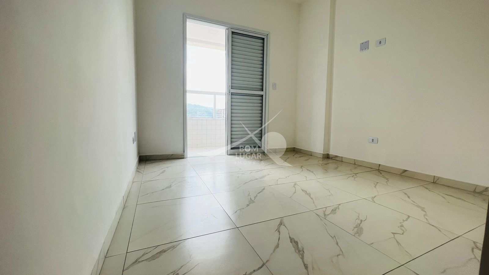 Apartamento à venda com 2 quartos, 67m² - Foto 12